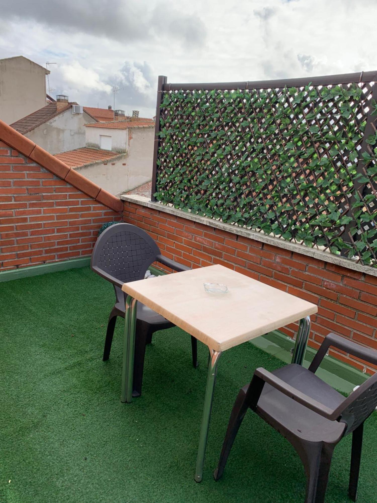 Hostal El Rocio Paracuellos de Jarama Zewnętrze zdjęcie